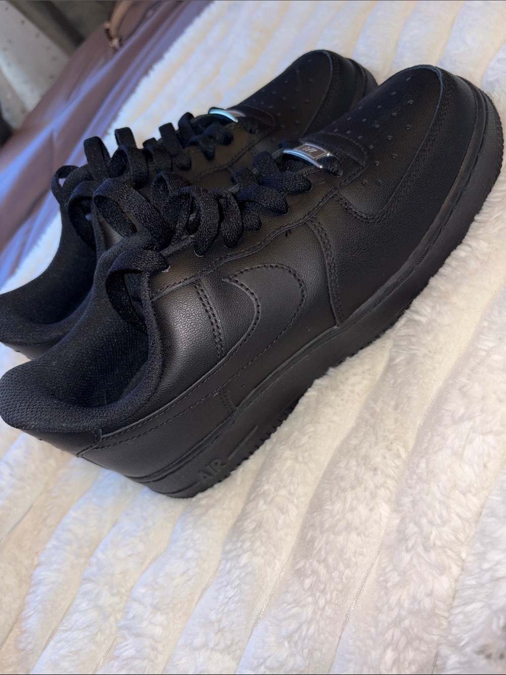 Nike Black Leather Low-Top Sneakers